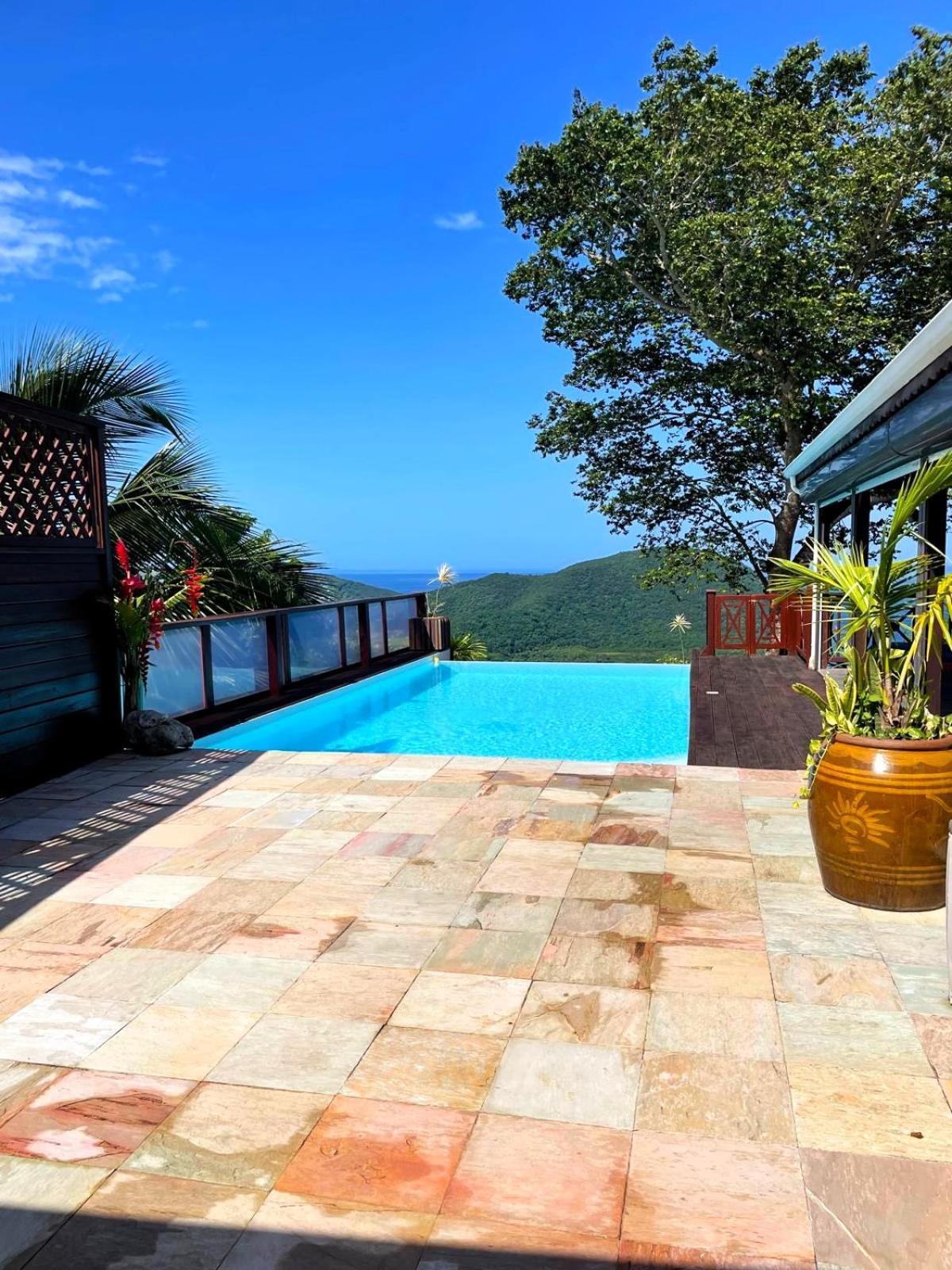 Confort Vue Sur Avec Piscine - Proche Plages ! Deshaies