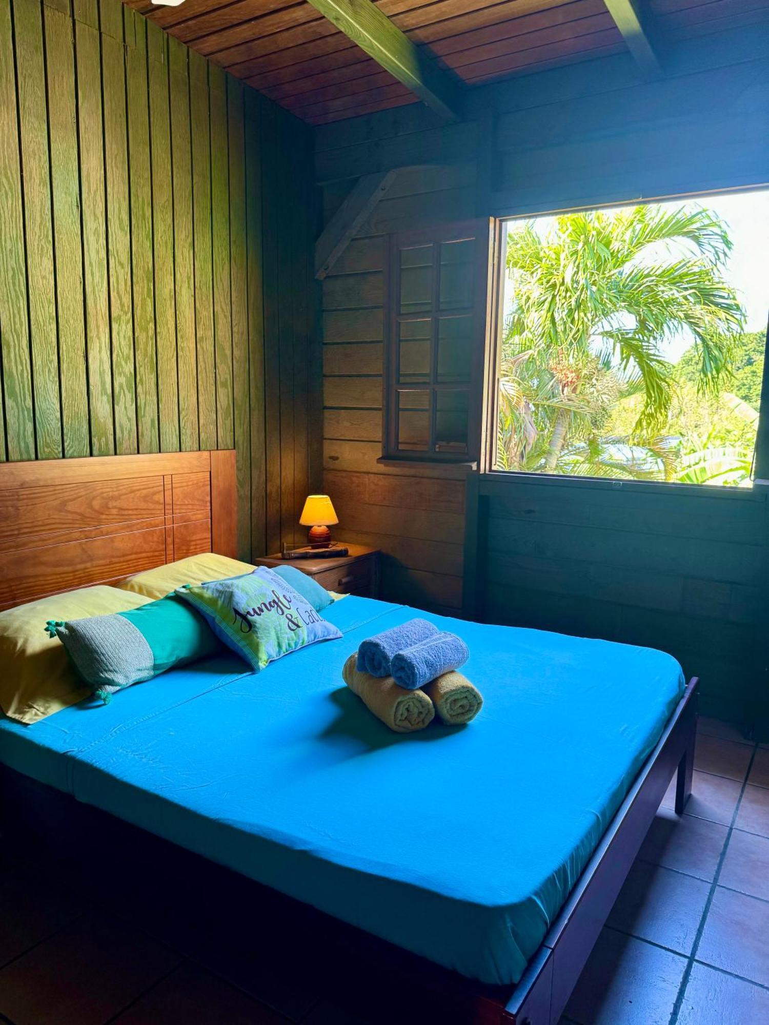 Confort Vue Sur Avec Piscine - Proche Plages ! * Deshaies